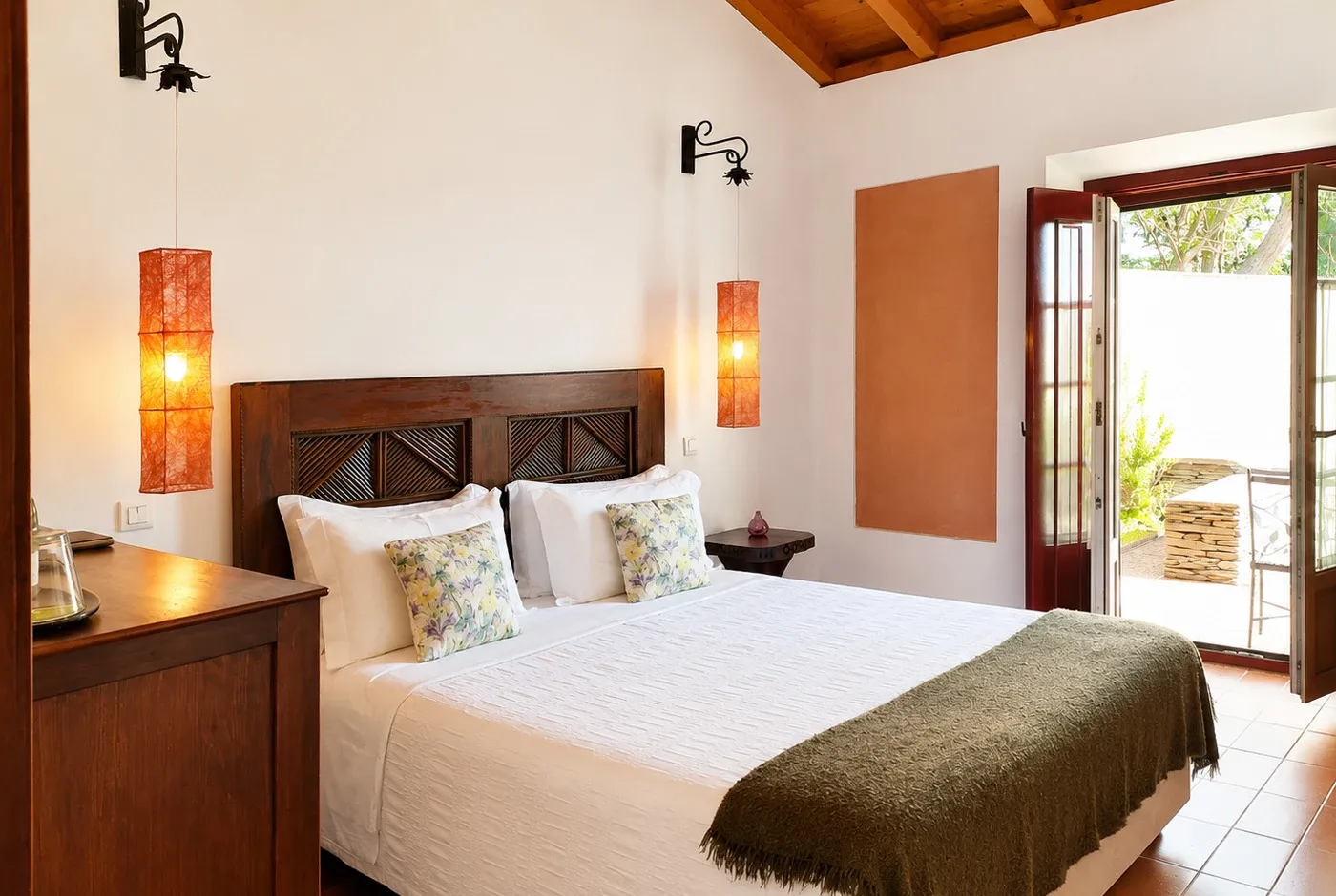 Double room — Photo 4 of 8